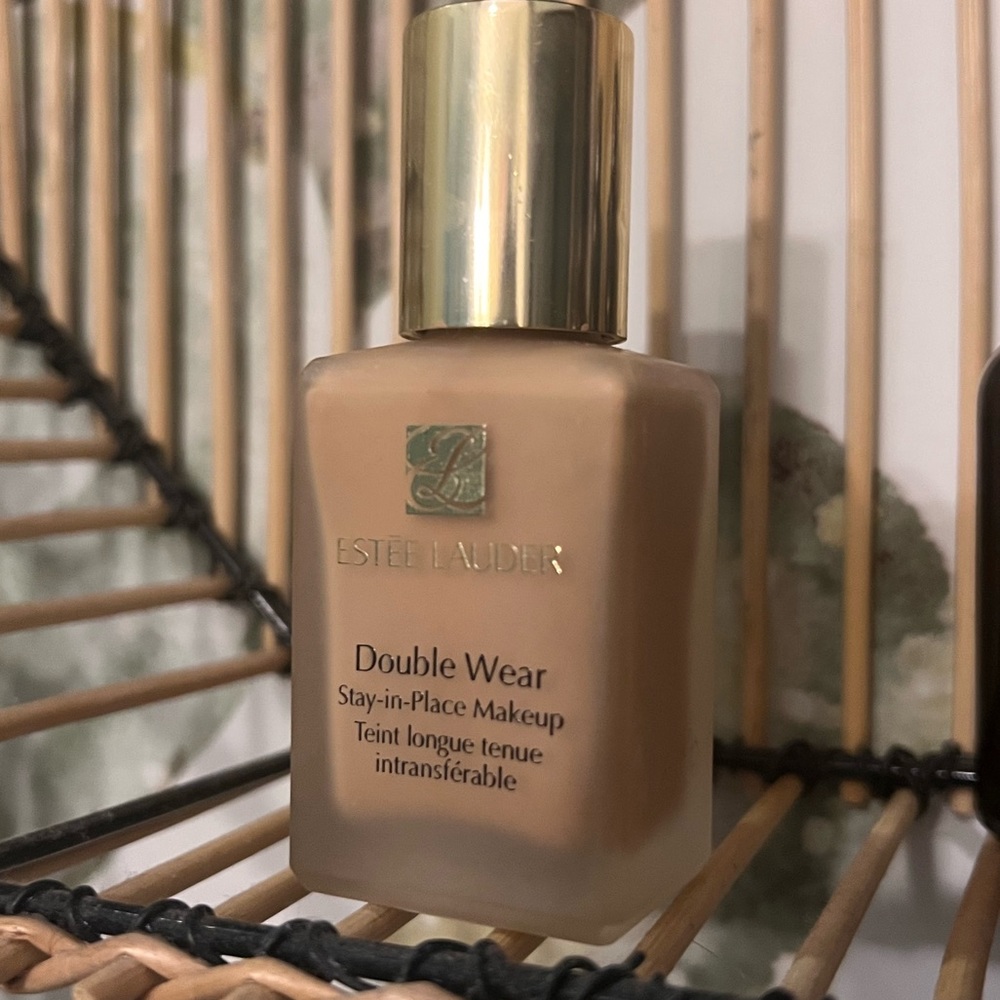 Estée Lauder Double Wear Foundation